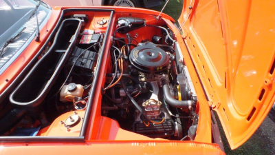 Keith's immaculate engine bay