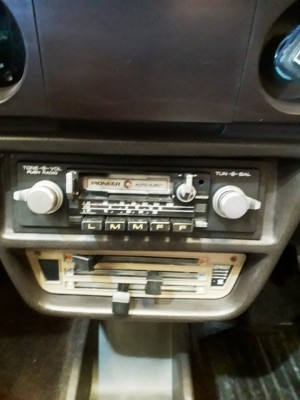 Original Pioneer radio cassette reinstalled. This was offered as a factory option (FM reception)