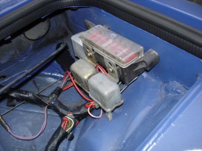 76 sud tidy up and respray 012.JPG