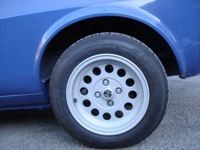 76 sud tidy up and respray 015.JPG