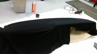 Re-sueded the whole dash, centre binacle and glovebox....why not =)