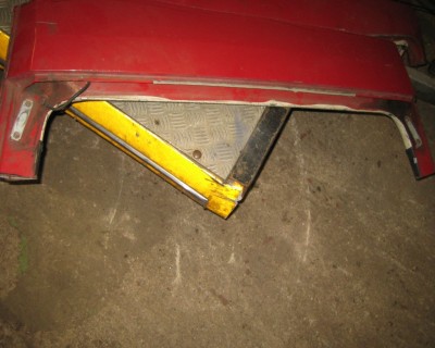 roof.JPG (174.05 KiB) Viewed 27292 times Perfect rust-free roof rear section to be let in.